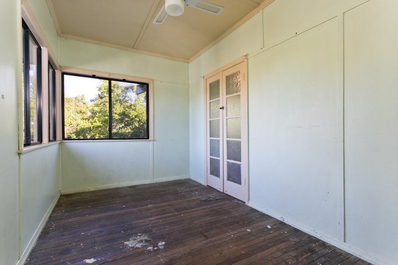 Photo - 3 Casey Street, Keperra QLD 4054 - Image 8