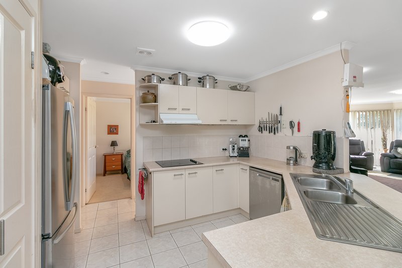 Photo - 3 Cashel Crescent, Banora Point NSW 2486 - Image 4