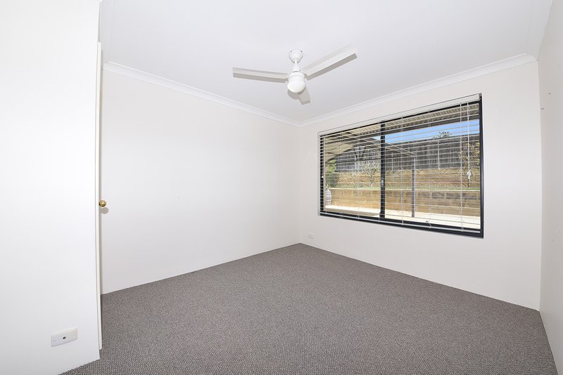 Photo - 3 Cassano Boulevard, Clarkson WA 6030 - Image 23