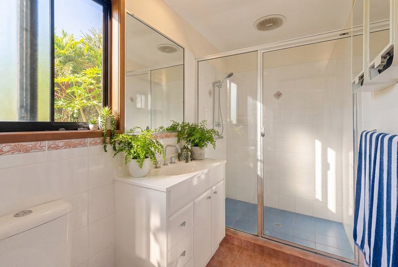 Photo - 3 Castle Court, Tugun QLD 4224 - Image 10