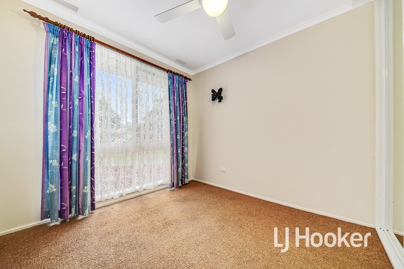 Photo - 3 Casuarina Court, Hampton Park VIC 3976 - Image 12