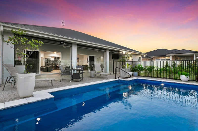 Photo - 3 Catalina Court, Booral QLD 4655 - Image 2