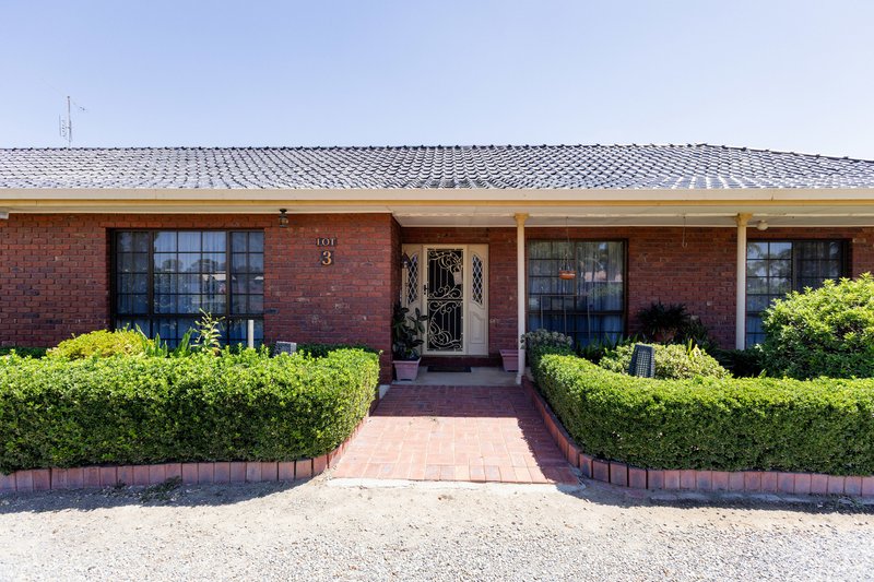 Photo - 3 Catona Crescent, Cobram VIC 3644 - Image 3