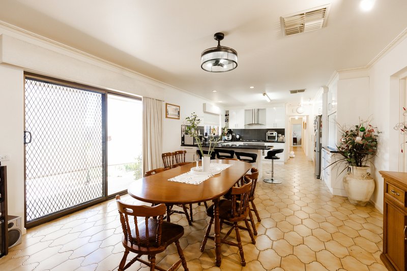 Photo - 3 Catona Crescent, Cobram VIC 3644 - Image 9