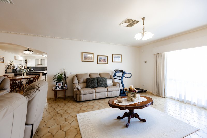 Photo - 3 Catona Crescent, Cobram VIC 3644 - Image 12