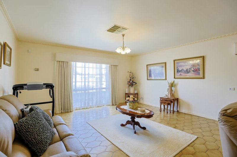 Photo - 3 Catona Crescent, Cobram VIC 3644 - Image 13