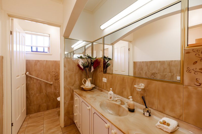 Photo - 3 Catona Crescent, Cobram VIC 3644 - Image 17