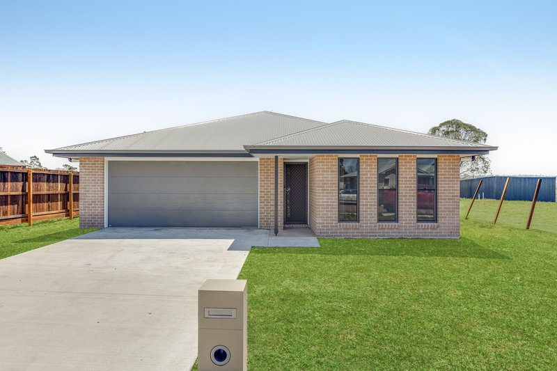 Photo - 3 Cattell Crescent, Pittsworth QLD 4356 - Image 1