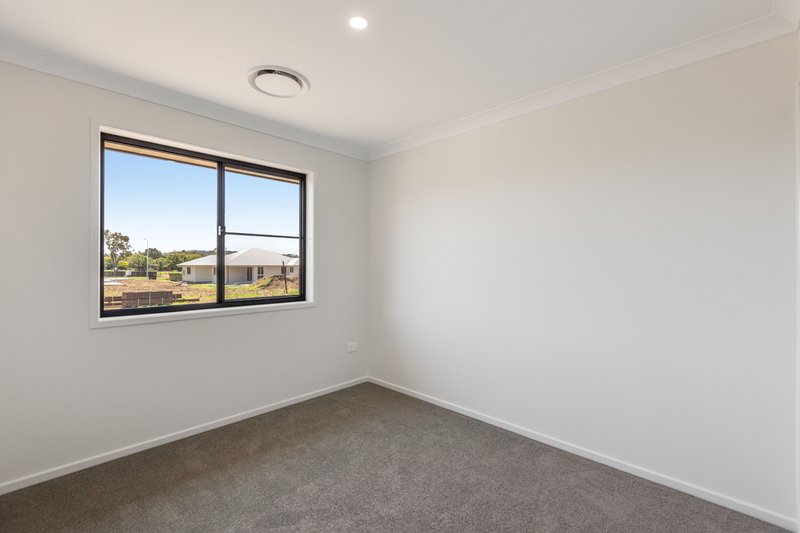 Photo - 3 Cattell Crescent, Pittsworth QLD 4356 - Image 4