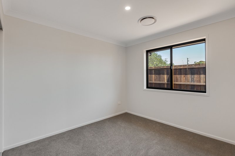 Photo - 3 Cattell Crescent, Pittsworth QLD 4356 - Image 6
