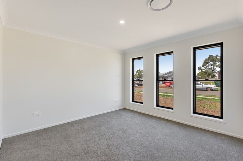 Photo - 3 Cattell Crescent, Pittsworth QLD 4356 - Image 8