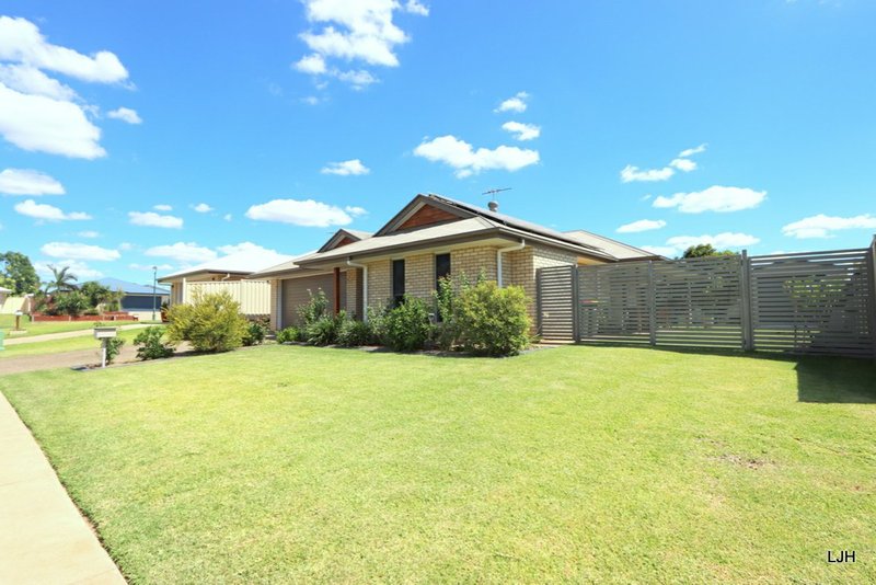 Photo - 3 Caulfield Place, Emerald QLD 4720 - Image 23