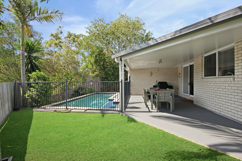 Photo - 3 Cedar Close, Albany Creek QLD 4035 - Image 2