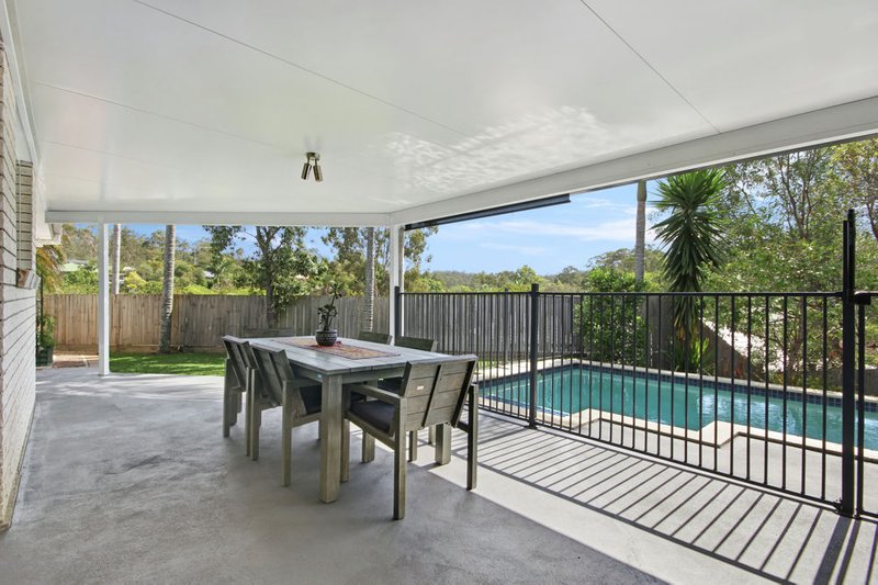 Photo - 3 Cedar Close, Albany Creek QLD 4035 - Image 3