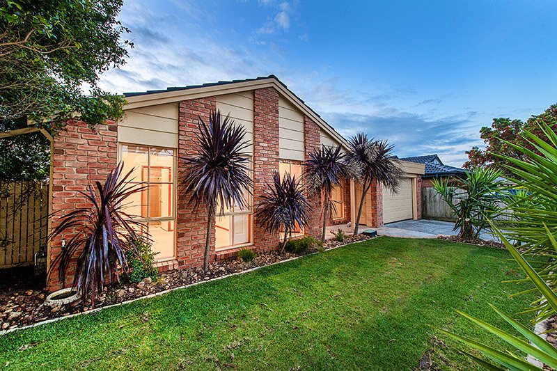 3 Celebration Court, Cranbourne West VIC 3977