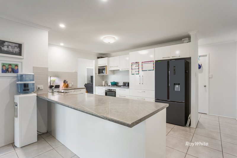 Photo - 3 Challenger Avenue, Flinders View QLD 4305 - Image 5