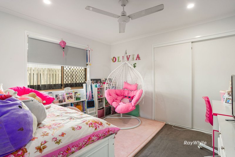 Photo - 3 Challenger Avenue, Flinders View QLD 4305 - Image 12