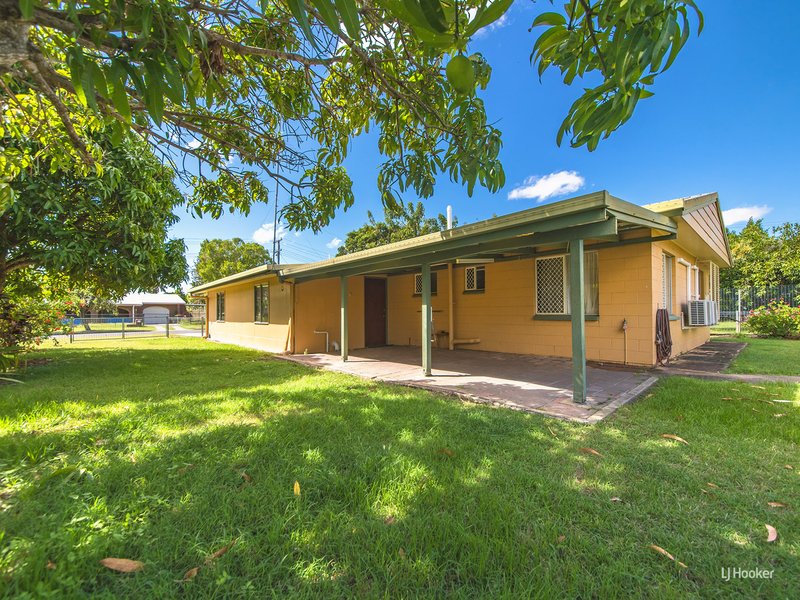 Photo - 3 Chalmers Street, Norman Gardens QLD 4701 - Image 3