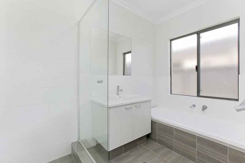 Photo - 3 Chambered Way, Jindalee WA 6036 - Image 9