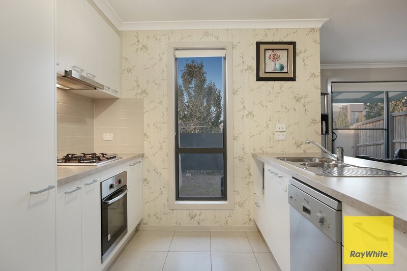 Photo - 3 Chapel Street, Point Cook VIC 3030 - Image 6