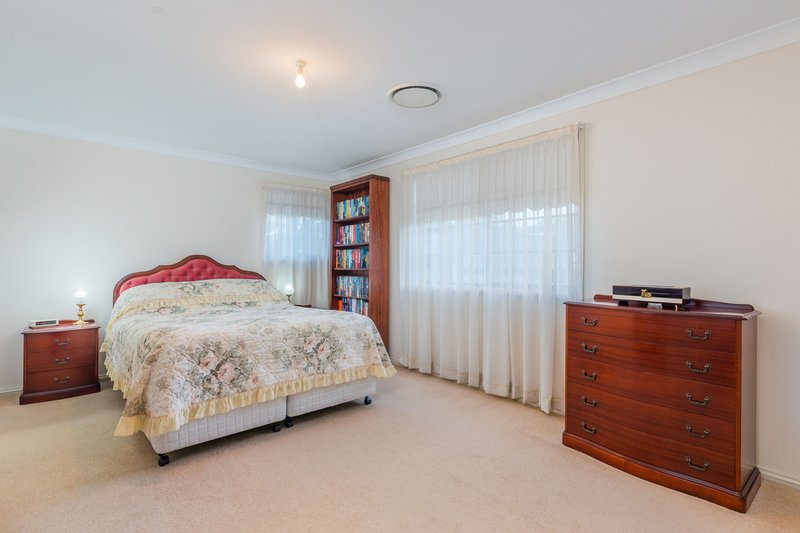 Photo - 3 Chapman Avenue, Castle Hill NSW 2154 - Image 8