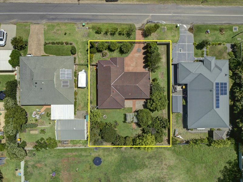 Photo - 3 Charles Avenue, Morisset Park NSW 2264 - Image 5