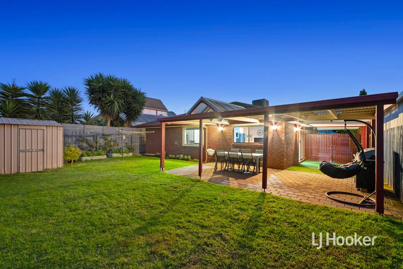 Photo - 3 Charles Grimes Place, Seabrook VIC 3028 - Image 6