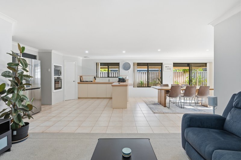Photo - 3 Cheltenham Court, Redcliffe WA 6104 - Image 6
