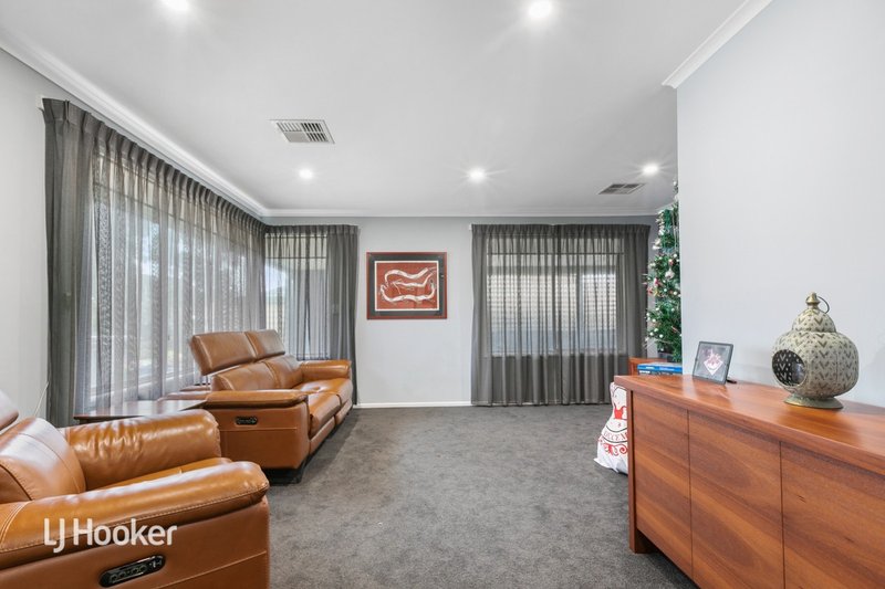 Photo - 3 Chichester Court, Salisbury Heights SA 5109 - Image 4