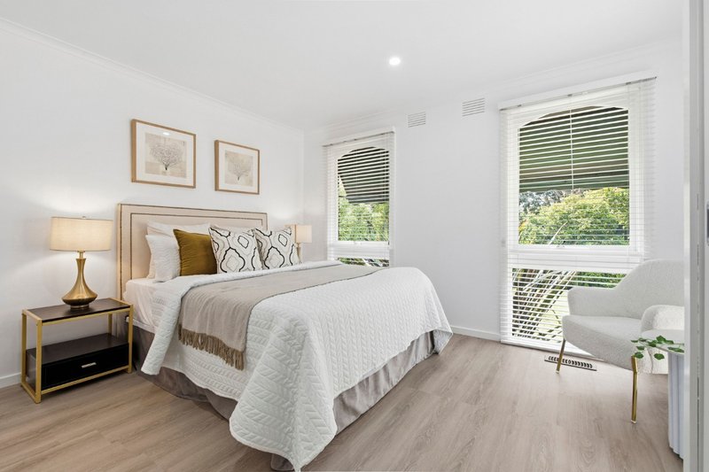 Photo - 3 Chichester Square, Wantirna VIC 3152 - Image 6
