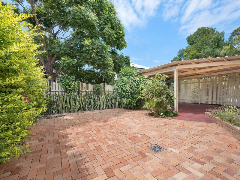 Photo - 3 Chopin Street, Strathpine QLD 4500 - Image 5