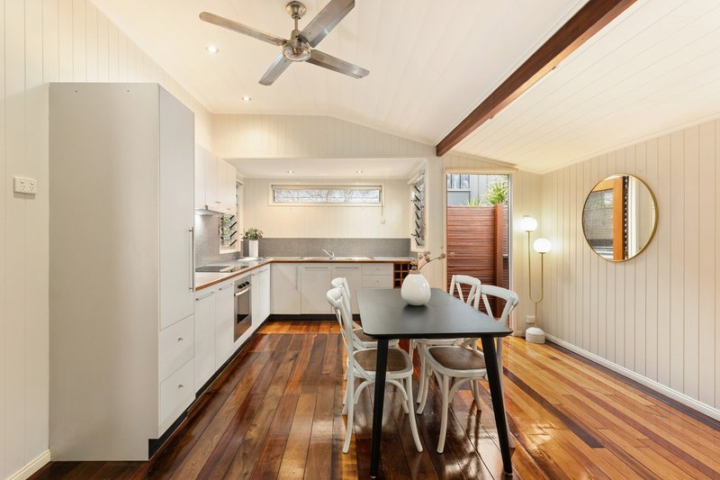 Photo - 3 Chorlton Street, East Brisbane QLD 4169 - Image 6