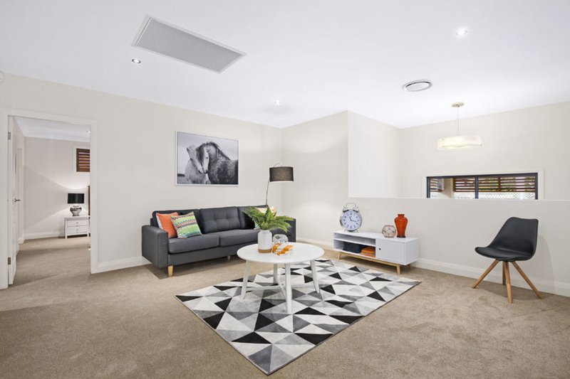 Photo - 3 Churchwood Way, Castle Hill NSW 2154 - Image 5