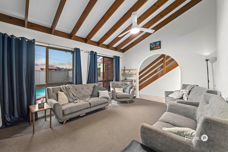 Photo - 3 Cistola Court, Albany Creek QLD 4035 - Image 3