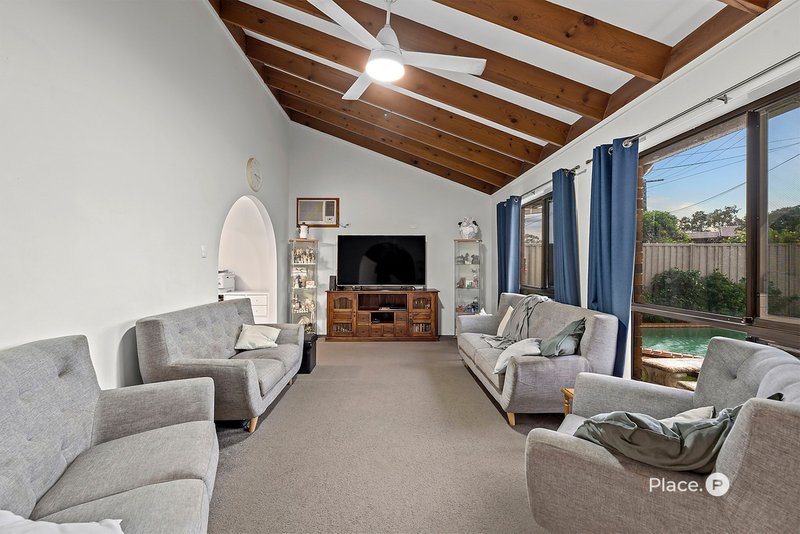 Photo - 3 Cistola Court, Albany Creek QLD 4035 - Image 4