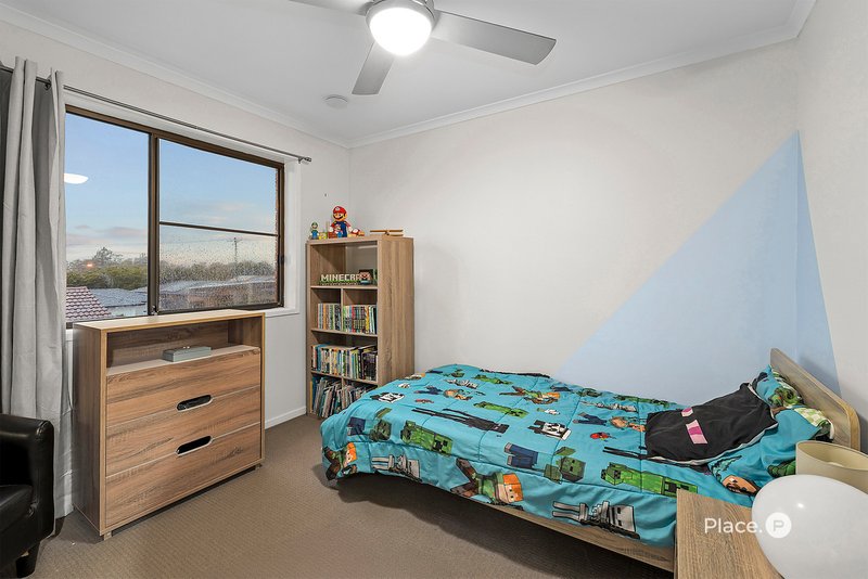 Photo - 3 Cistola Court, Albany Creek QLD 4035 - Image 10