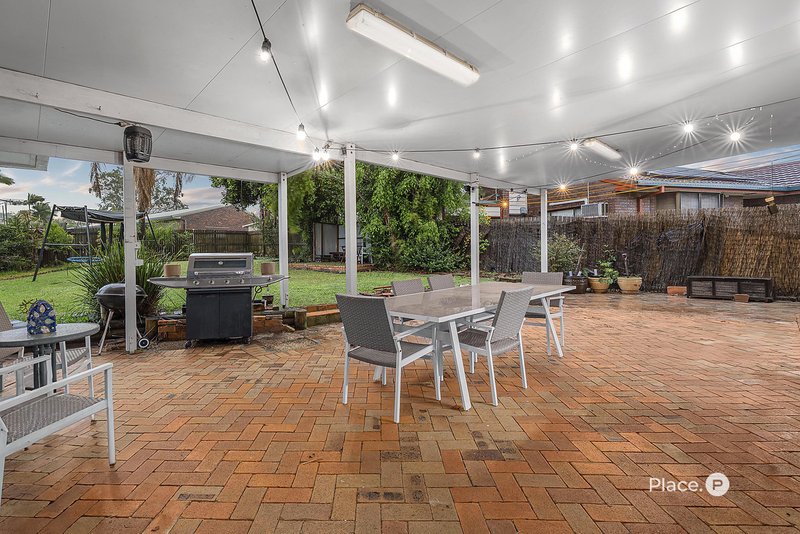 Photo - 3 Cistola Court, Albany Creek QLD 4035 - Image 16