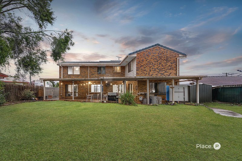 Photo - 3 Cistola Court, Albany Creek QLD 4035 - Image 17
