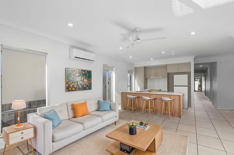 Photo - 3 Claireview Street, Logan Reserve QLD 4133 - Image 2