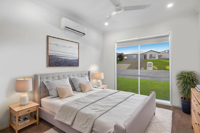 Photo - 3 Claireview Street, Logan Reserve QLD 4133 - Image 5