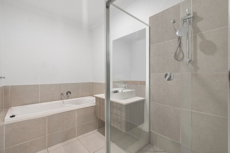 Photo - 3 Claireview Street, Logan Reserve QLD 4133 - Image 14