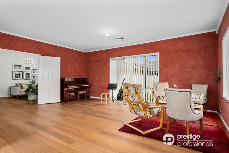 Photo - 3 Clarendon Court, Wattle Grove NSW 2173 - Image 5