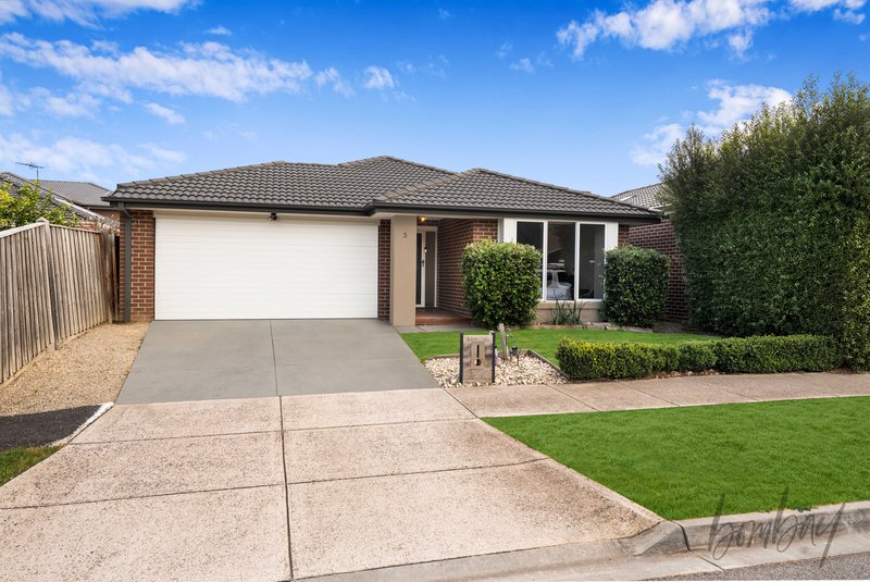 Photo - 3 Clavell Crescent, Wollert VIC 3750 - Image 2