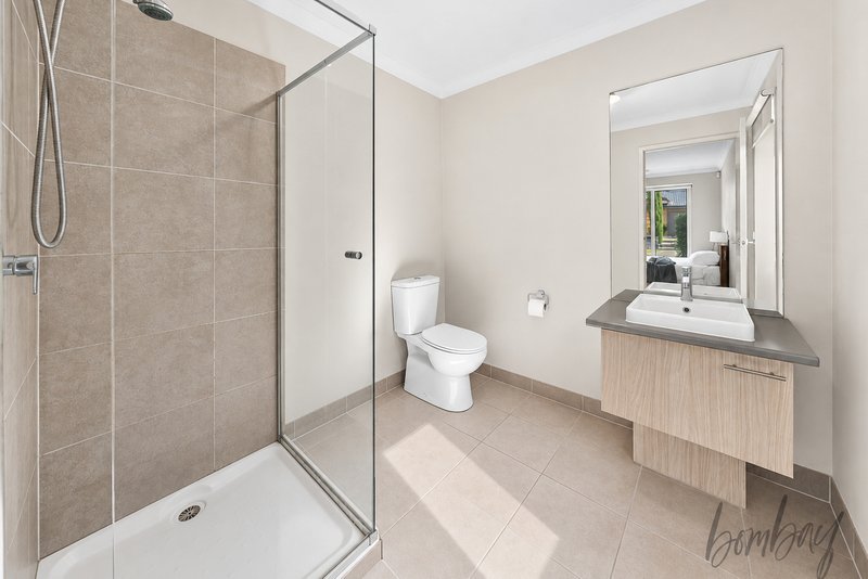 Photo - 3 Clavell Crescent, Wollert VIC 3750 - Image 8