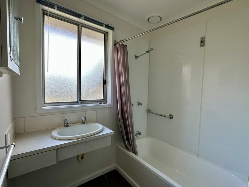 Photo - 3 Clayton Drive, Herdsmans Cove TAS 7030 - Image 6