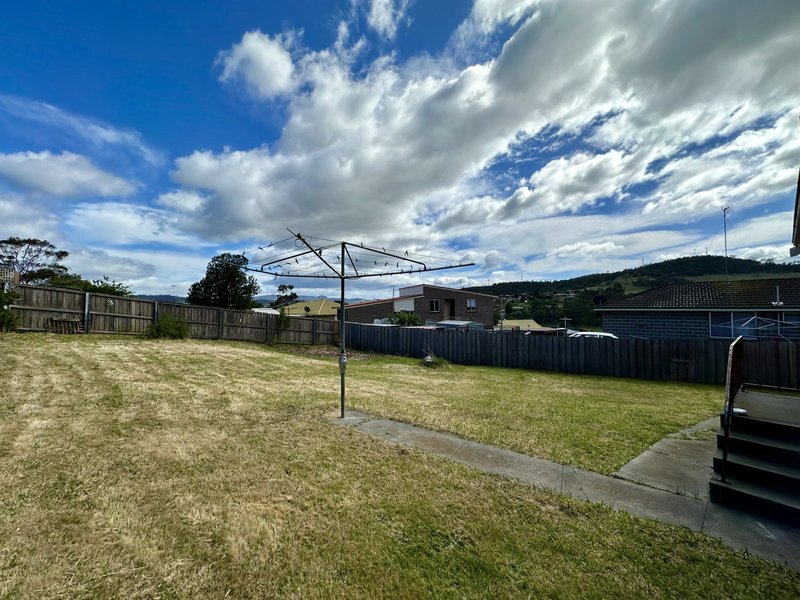 Photo - 3 Clayton Drive, Herdsmans Cove TAS 7030 - Image 7