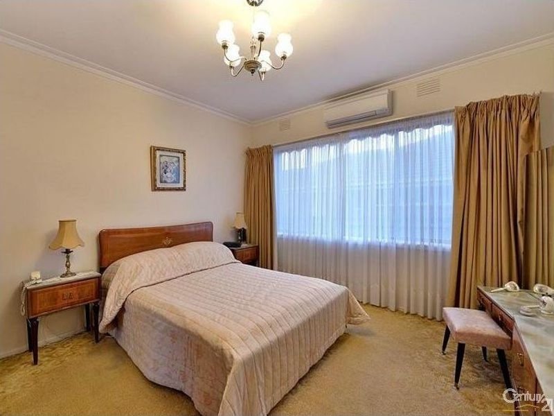 Photo - 3 Cleary Court, Clayton South VIC 3169 - Image 6