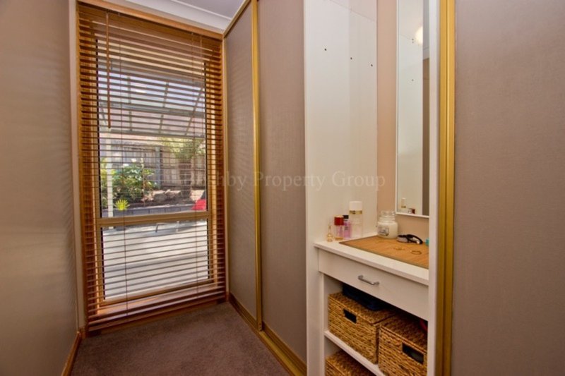 Photo - 3 Clifton Place, Prospect Vale TAS 7250 - Image 6