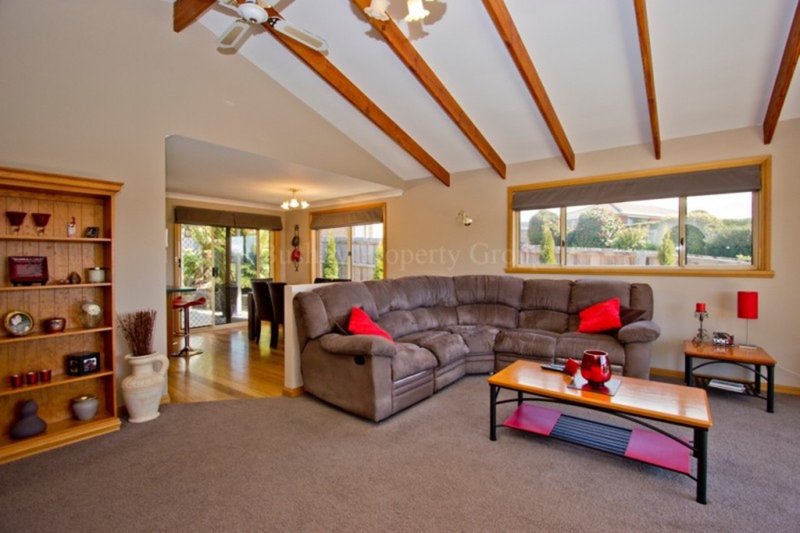 Photo - 3 Clifton Place, Prospect Vale TAS 7250 - Image 14