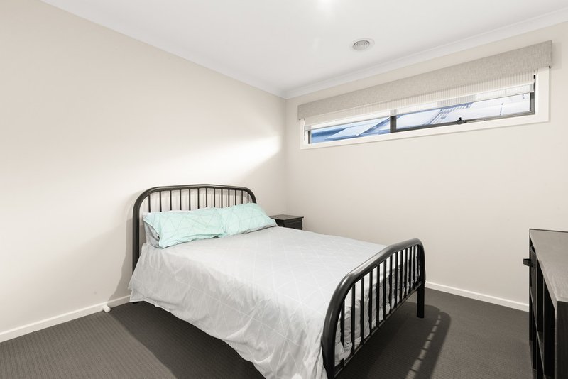 Photo - 3 Clovelly Way, Officer VIC 3809 - Image 10